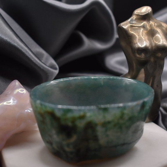 Teal Chalcedony Altar Bowl - Picture 2 of 3